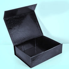 Load image into Gallery viewer, Wholesale 10Pcs/Lot Custom Paperboard Folding rigid box Magnetic closure hot stamping foil logo Packaging Clothing Hair wigs